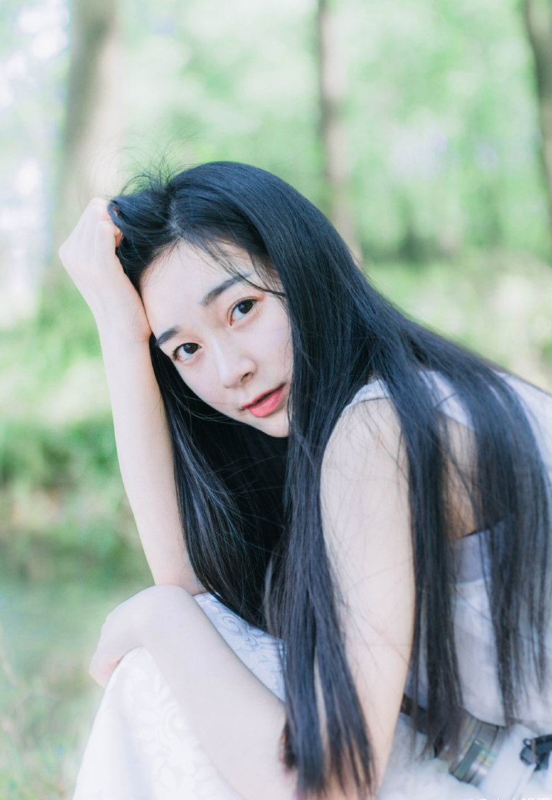 魏延也是久经战阵，一眼便看出对方如此布阵，实则不安好心，不禁冷笑一声：“有些本事，不过还不够看！”